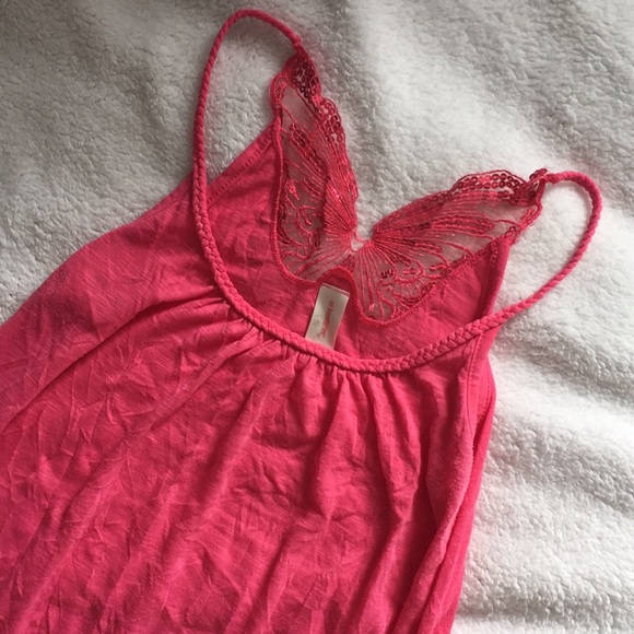 🦋 Hot pink braided straps butterfly blouse 🦋 - Picture 1 of 8